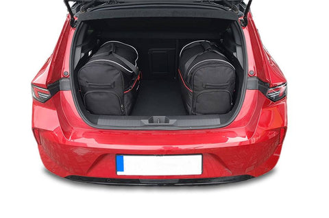 Reisetaschen-Set für OPEL ASTRA HATCHBACK PHEV 2021+ | 4 Taschen, 30% mehr Stauraum | Kostenloser Versand | 3 Jahre Garantie | Sorgenfreies Reisen 🌍