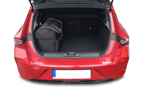 Reisetaschen-Set für OPEL ASTRA HATCHBACK PHEV 2021+ | 4 Taschen, 30% mehr Stauraum | Kostenloser Versand | 3 Jahre Garantie | Sorgenfreies Reisen 🌍