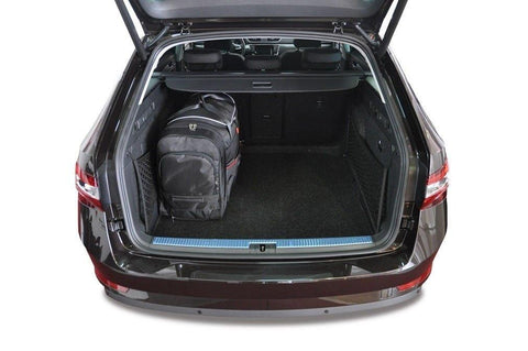 Skoda Superb Combi 2015+ Reisetaschen-Set 5-teilig Kofferraum Übernachtungstaschen Auto nach Maß